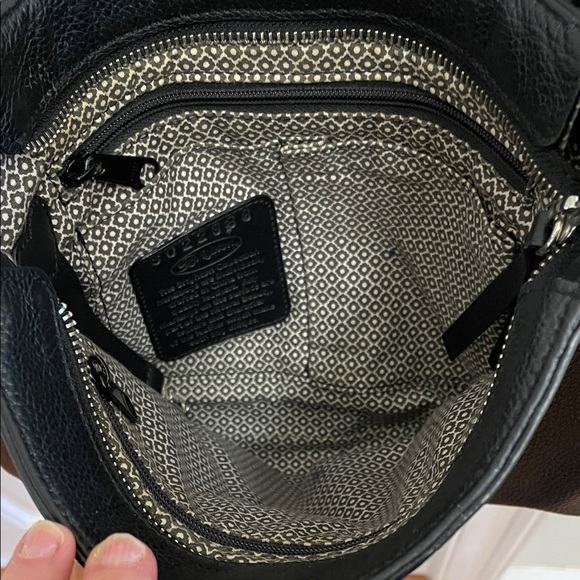 🖤🖤BRIGHTON Black Pebbled LeatherStudded Crossbody Bag with Heart Charm - Picture 11 of 11